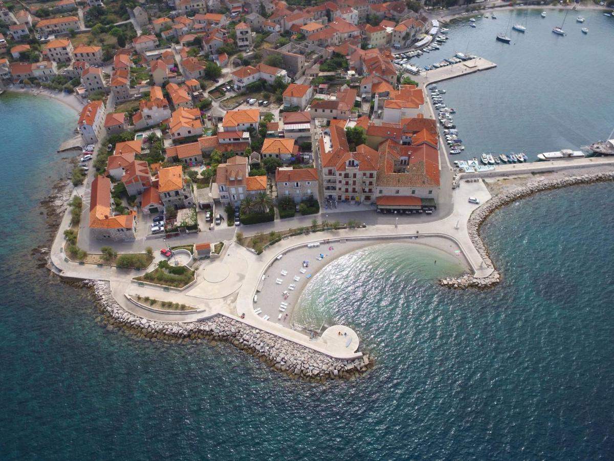 Apartments Banic Postira Kültér fotó